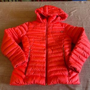 Spyder puffer coat hot pink size Medium